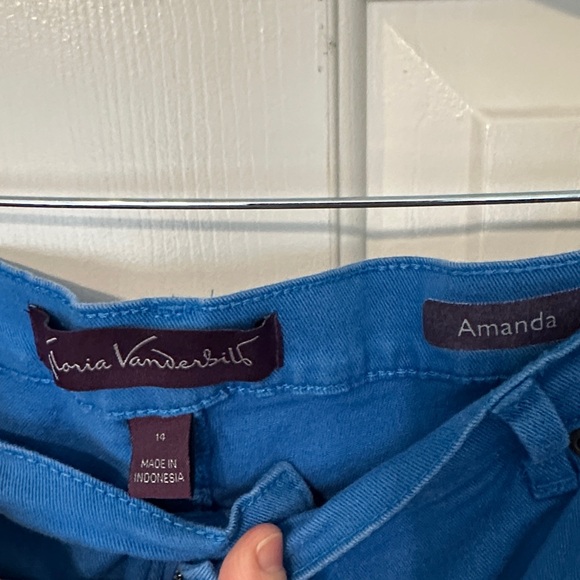 Gloria Vanderbilt Vibrant Blue Straight Leg Jeans - Picture 4 of 6